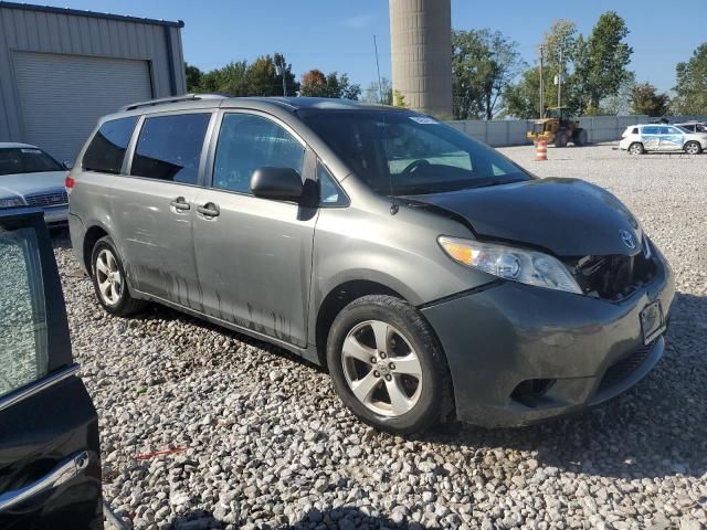 2012 Toyota Sienna LE