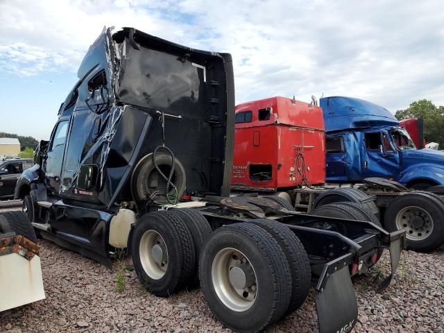 2019 Kenworth Construction T680