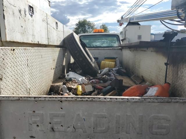 1998 Ford F800
