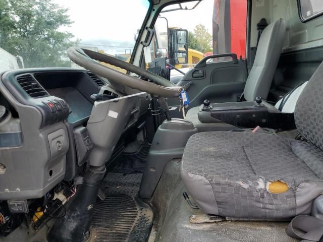 2005 Isuzu NPR