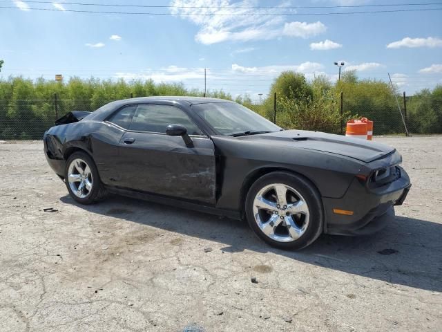 2014 Dodge Challenger sxt