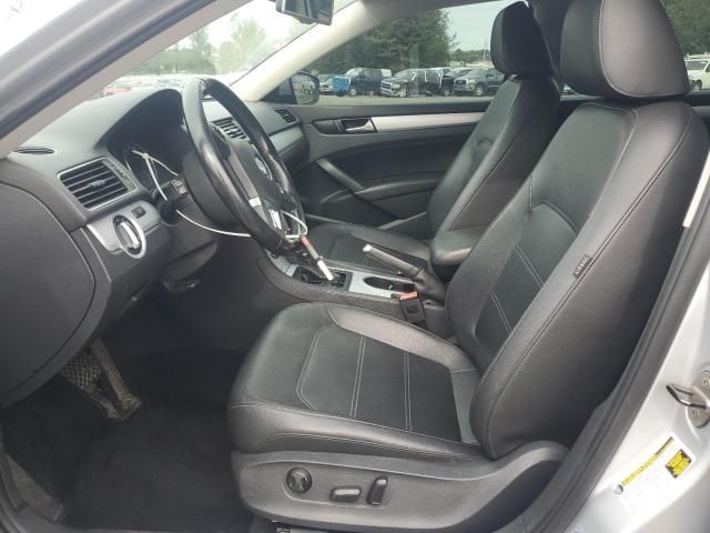 2013 Volkswagen Passat SE