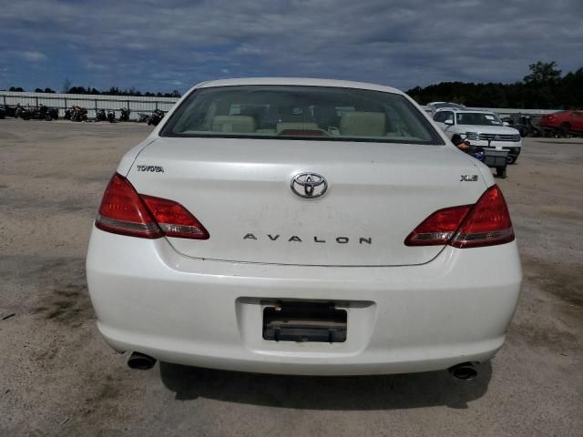 2005 Toyota Avalon XL