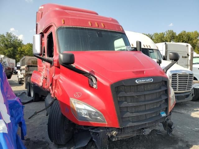 2020 Freightliner Cascadia 116