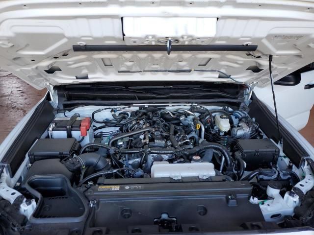 2025 Toyota 4runner SR5