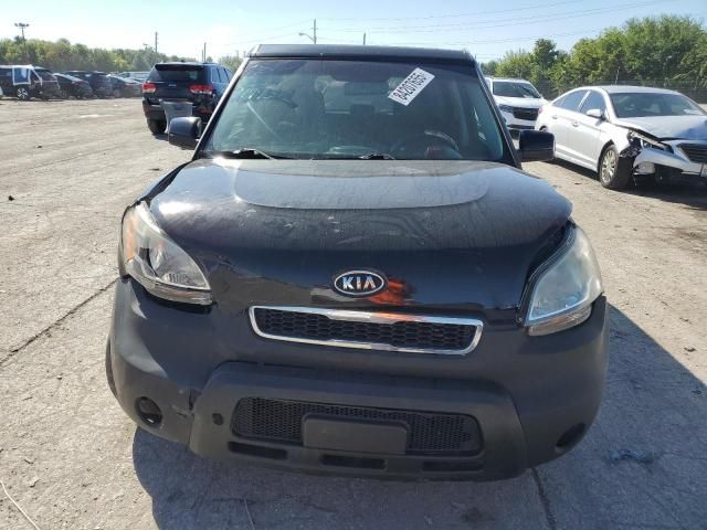 2011 KIA Soul +