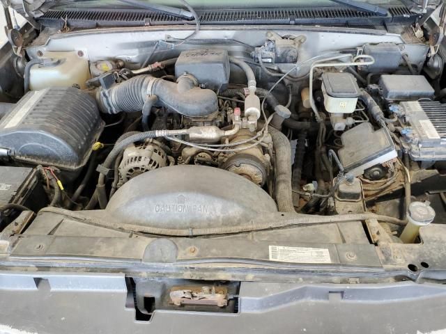 2000 Chevrolet GMT-400 C3500