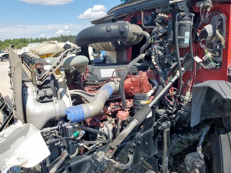 2018 Mack CXU613 Semi Truck