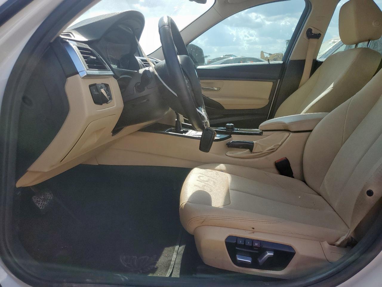2018 BMW 320 i