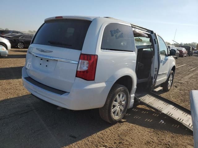 2015 Chrysler Town & Country Touring