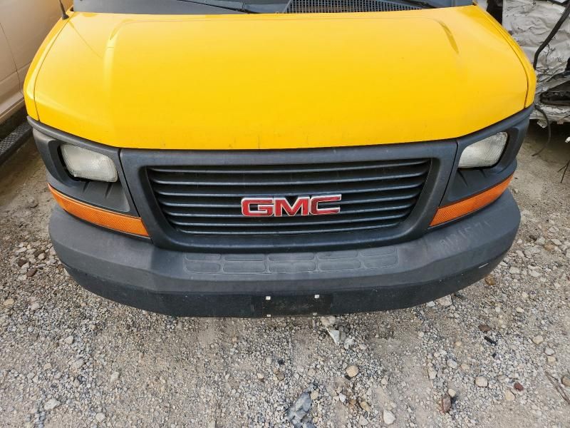 2015 GMC Savana Commercial CU