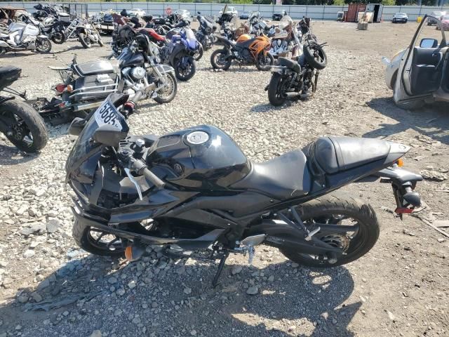 2022 Yamaha YZFR3 A