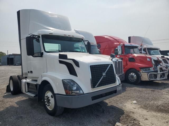2016 Volvo VNL Semi Truck