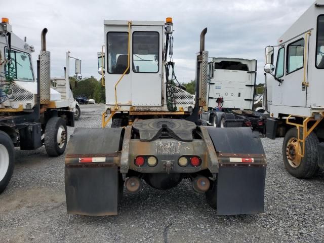2011 Capacity TJ5000-Yard Truck