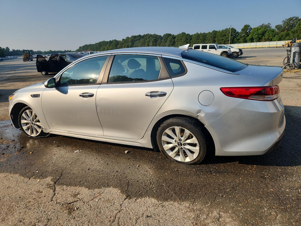 2017 KIA Optima lx