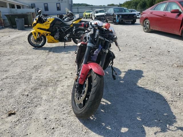 2005 Yamaha YZFR1