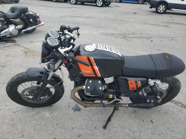 2015 Moto Guzzi V7 Classic