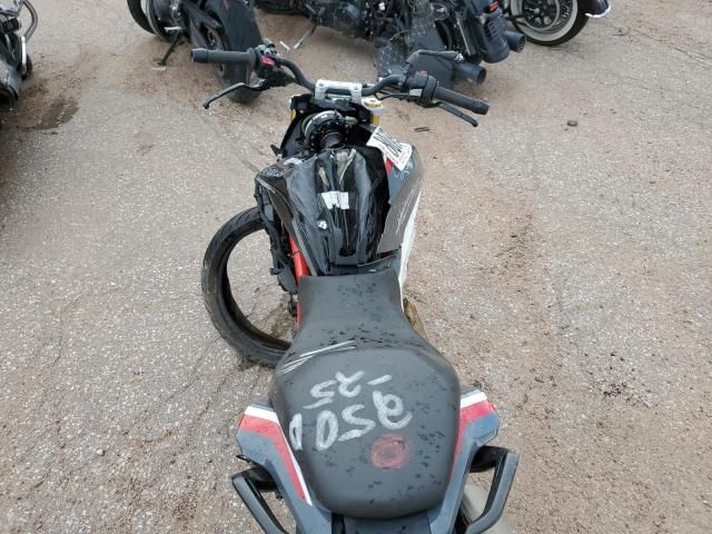 2021 BMW G310 R