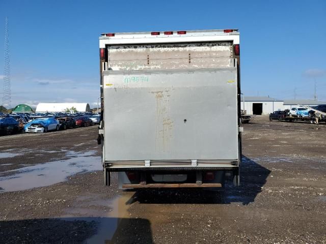 2010 Ford Econoline E450 Super Duty Cutaway Van