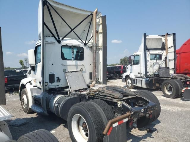 2018 Peterbilt Tractor 2018 Peterbilt 579 Semi Truck
