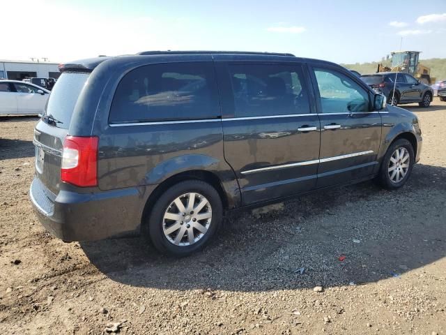 2012 Chrysler Town & Country Touring l