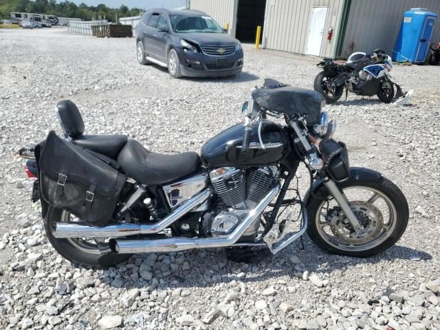 2005 Honda VT1100 C