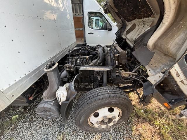 2015 Isuzu NPR HD