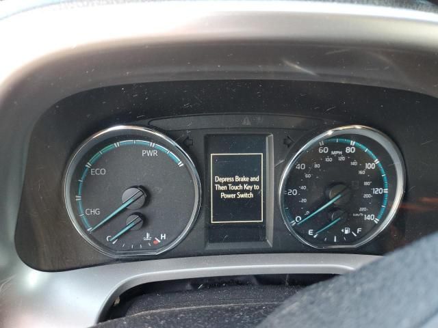 2017 Toyota Rav4 HV LE