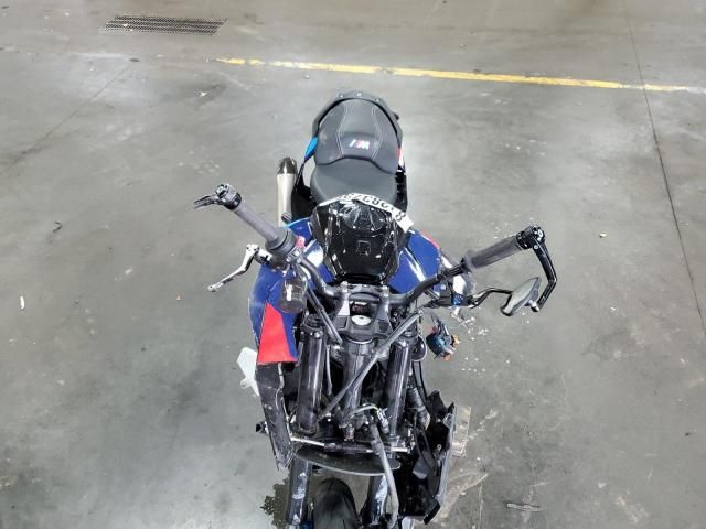 2025 BMW M 1000 XR