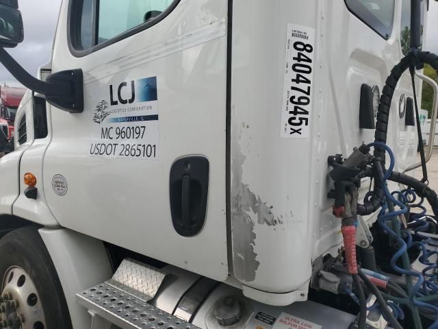 2019 Frht 2019 Freightliner Cascadia 113