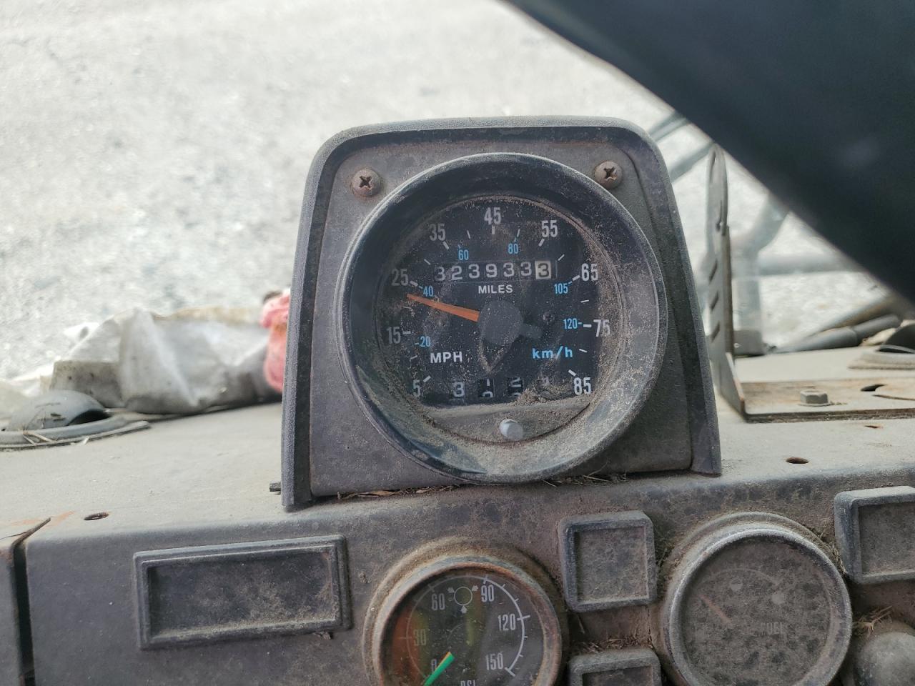 1998 Mack Trailer-Refuse Truck