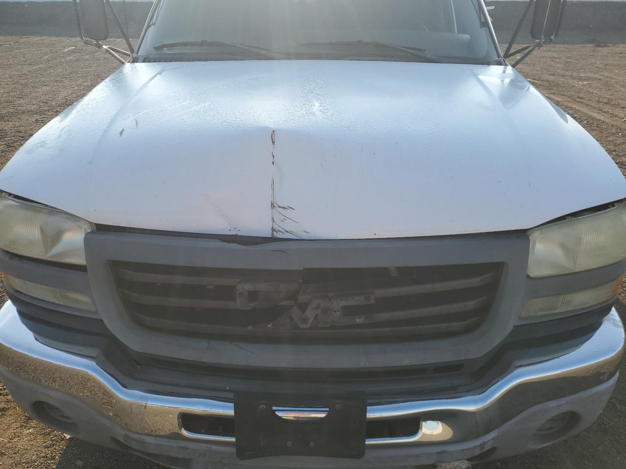 2003 GMC New Sierra C3500