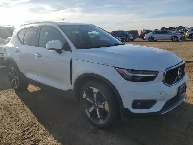 2020 Volvo Xc40 T5 Momentum