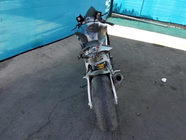 2016 Aprilia RSV4 RF