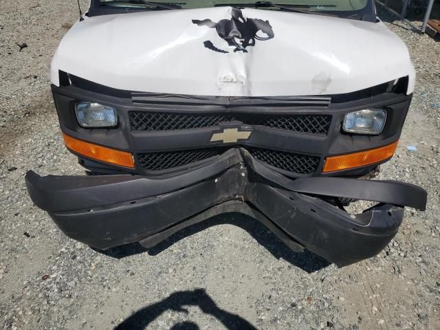 2016 Chev Express G3500