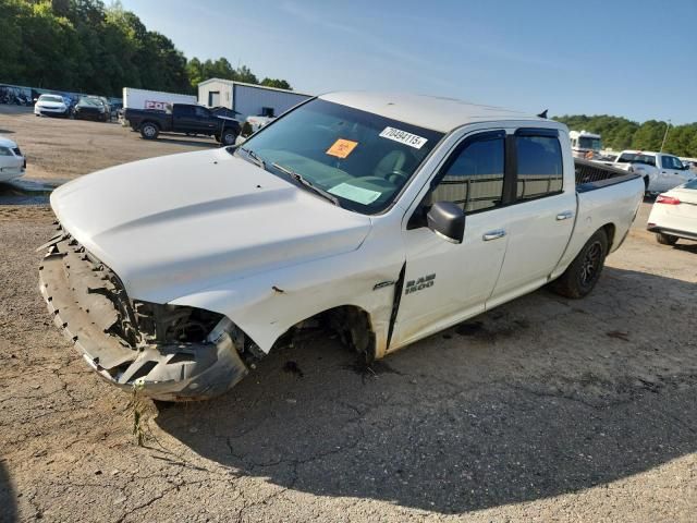 2015 Dodge RAM 1500 SLT