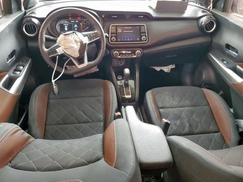 2020 Nissan Kicks SR