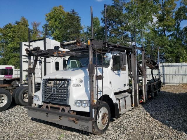 2013 Volvo VAH Car Carrier Truck