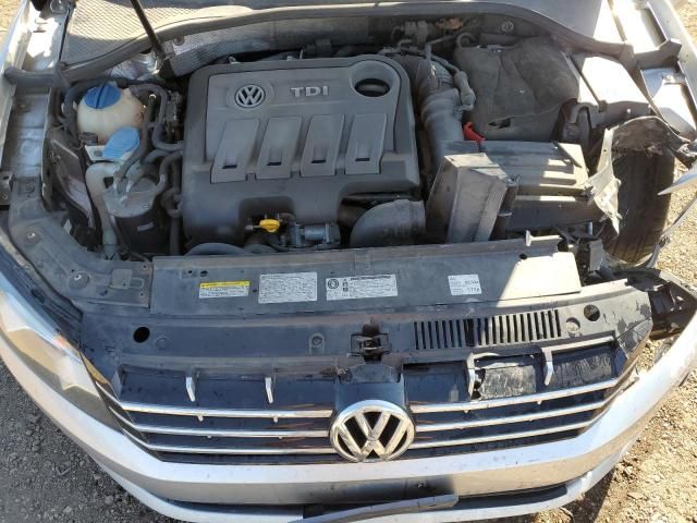 2014 Volkswagen Passat SEL