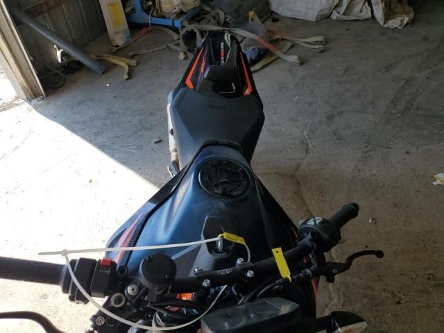 2023 KTM 890 Duke R-ATV