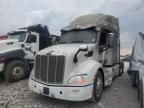 2022 Peterbilt 579 Semi Truck