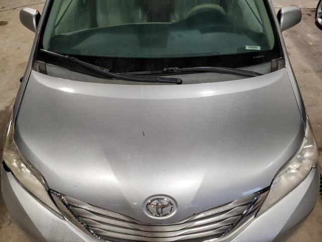 2013 Toyota Sienna XLE
