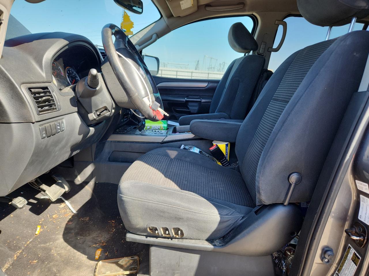 2014 Nissan Armada sv