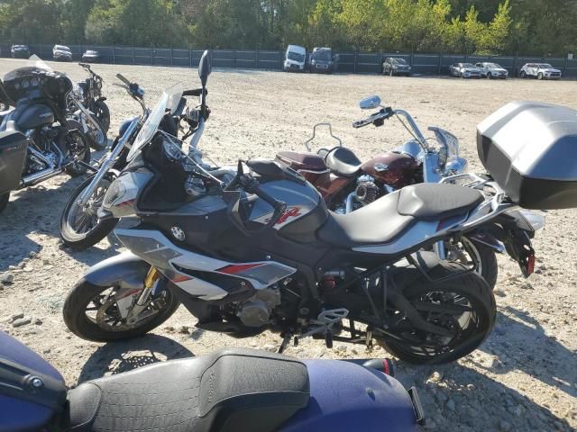 2016 BMW S 1000 XR