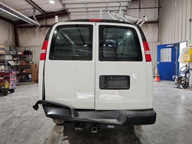 2020 Chevrolet Express G2500