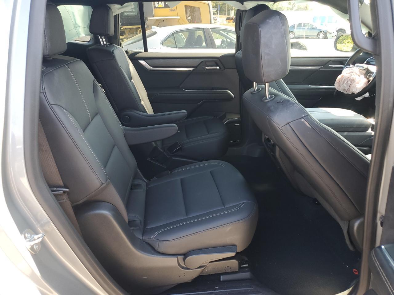2024 GMC Acadia Uplevel