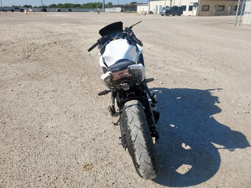 2017 Kawasaki Ex650 f