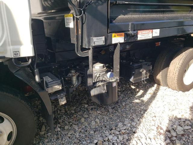 2022 Isuzu NPR HD