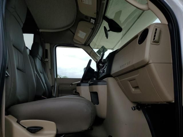 2021 Ford 2021 Winnebago Minnie WIN-RVS Camper