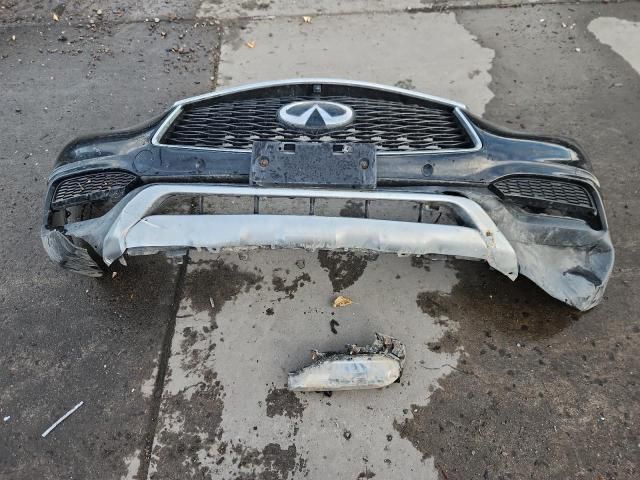 2017 Infiniti QX30 Base